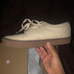 vans atwood khaki
